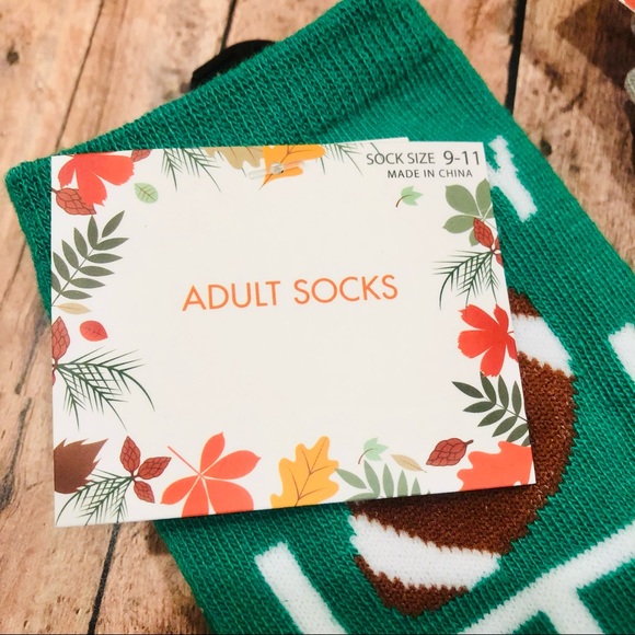 Set of 2 Game Day Women’s Crew Socks 🏈 - Picture 2 of 6